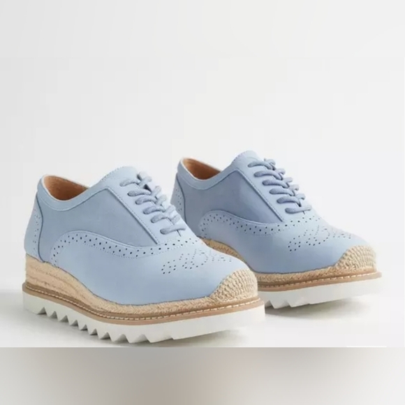 torrid Shoes - New Torrid Oxford Flats with Modern Brogue Detailing